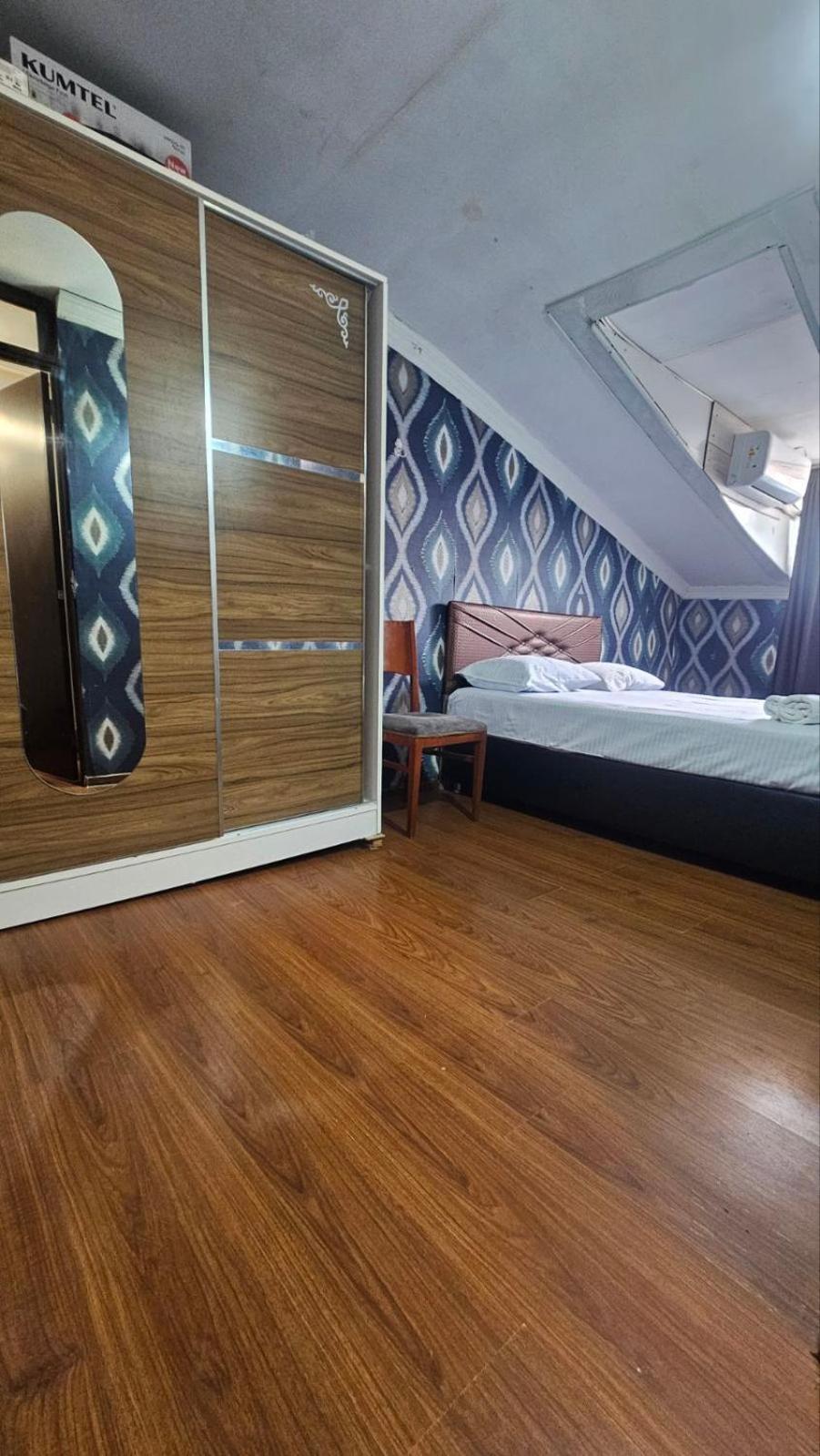 Apartment Zurabi Batumi Zimmer foto